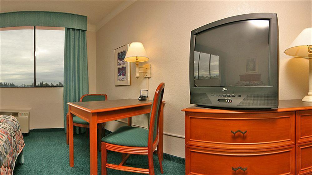 La Quinta By Wyndham Seattle Sea-Tac Airport Hotel SeaTac Exterior photo