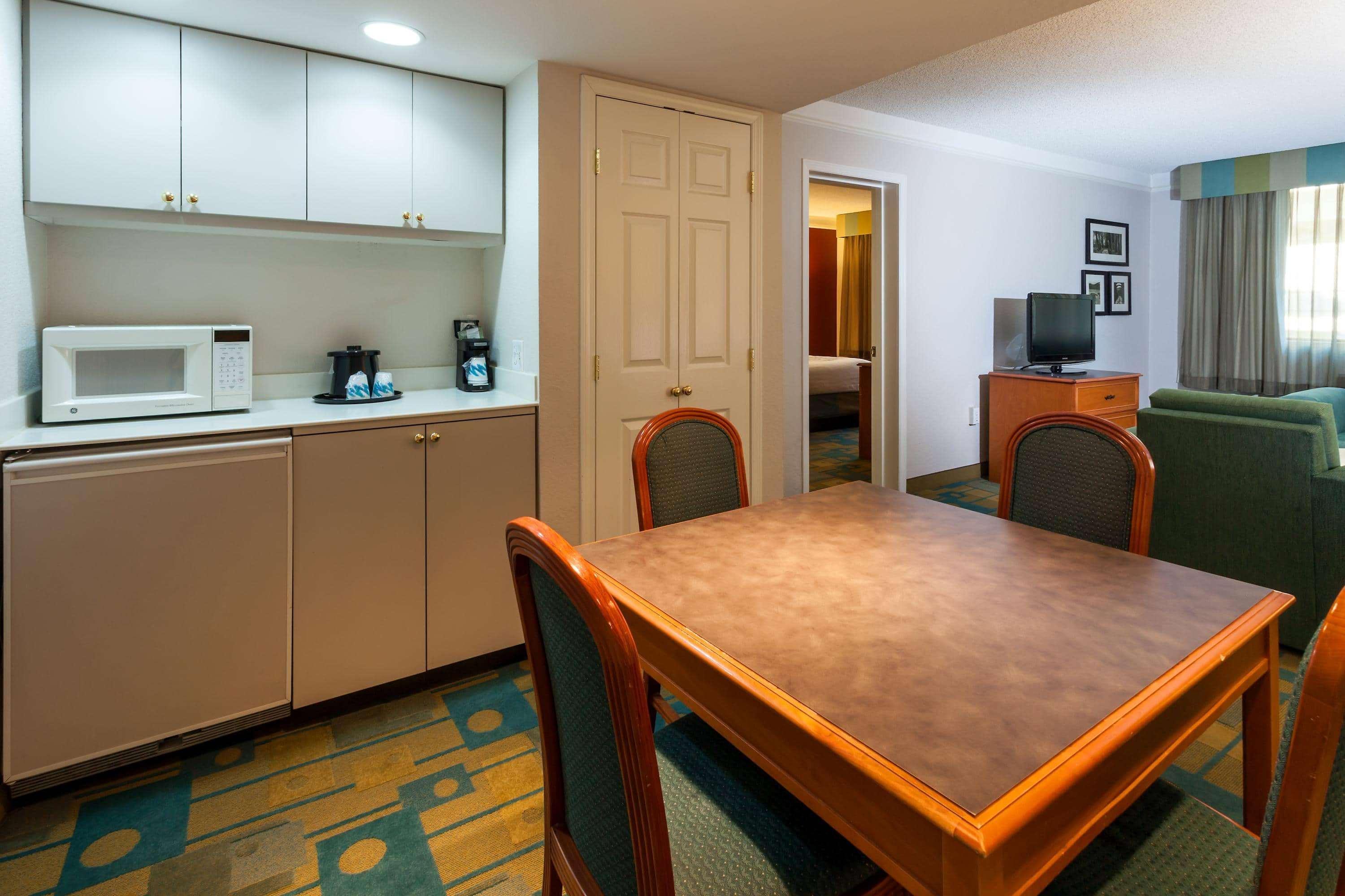 La Quinta By Wyndham Seattle Sea-Tac Airport Hotel SeaTac Exterior photo