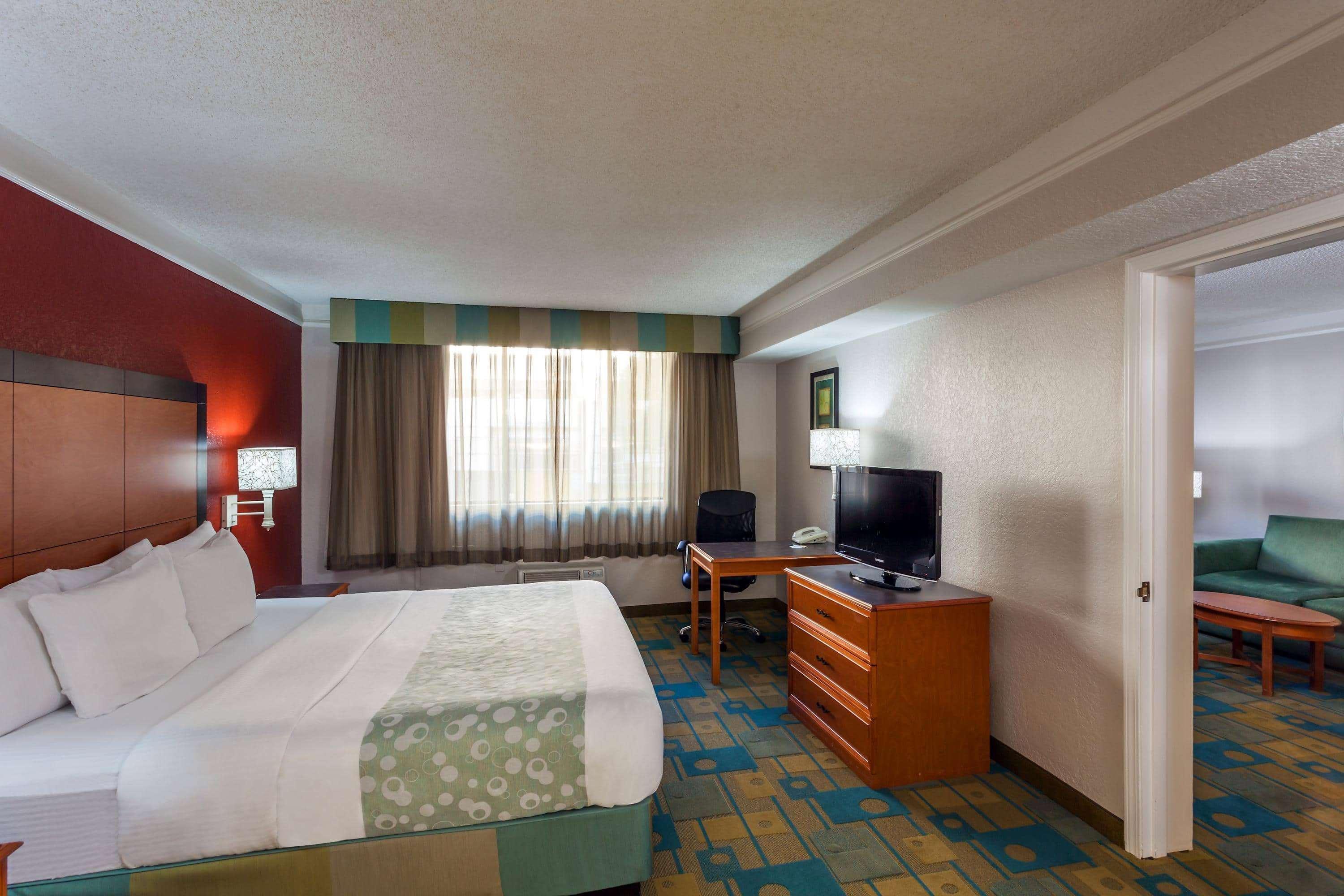La Quinta By Wyndham Seattle Sea-Tac Airport Hotel SeaTac Exterior photo