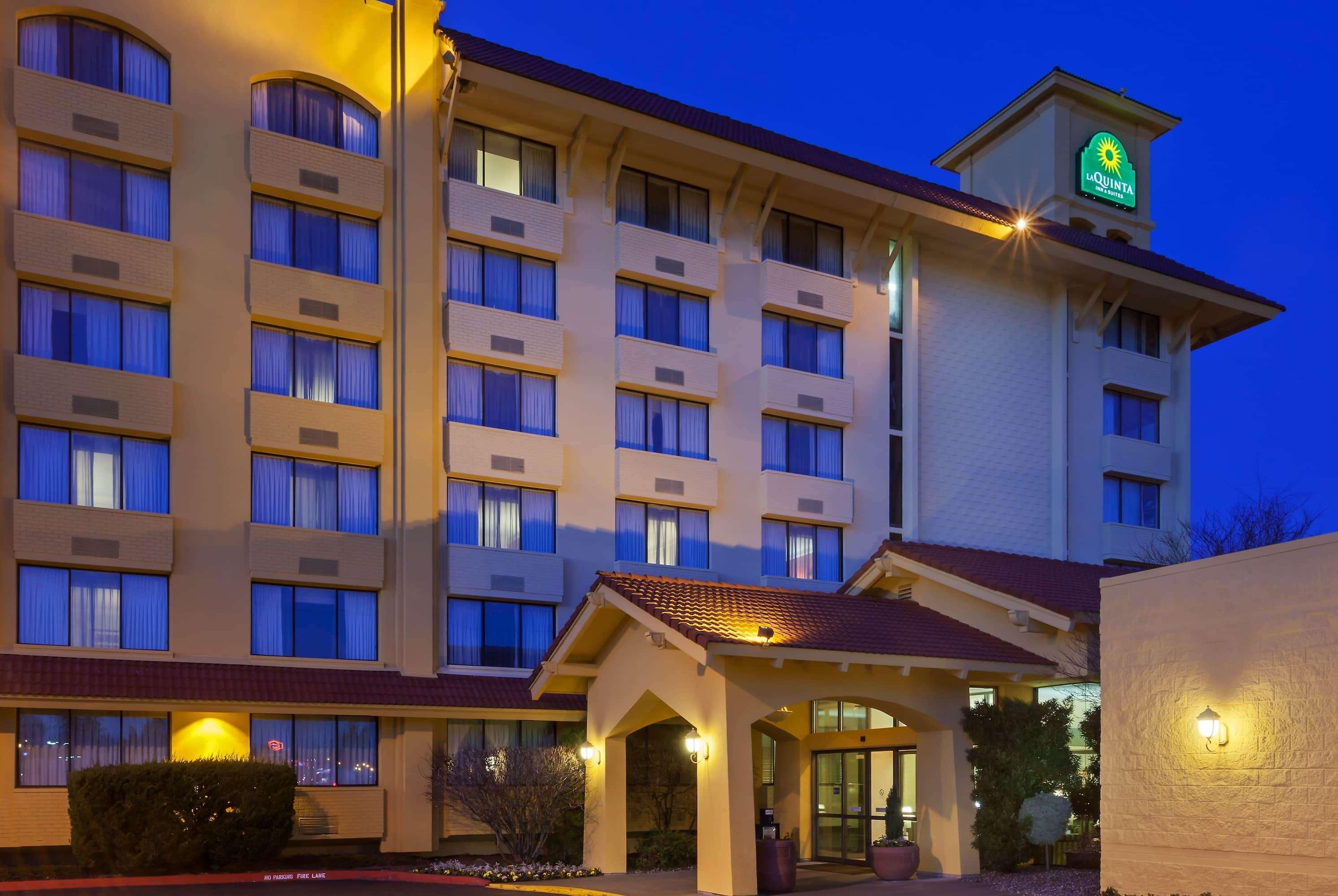 La Quinta By Wyndham Seattle Sea-Tac Airport Hotel SeaTac Exterior photo